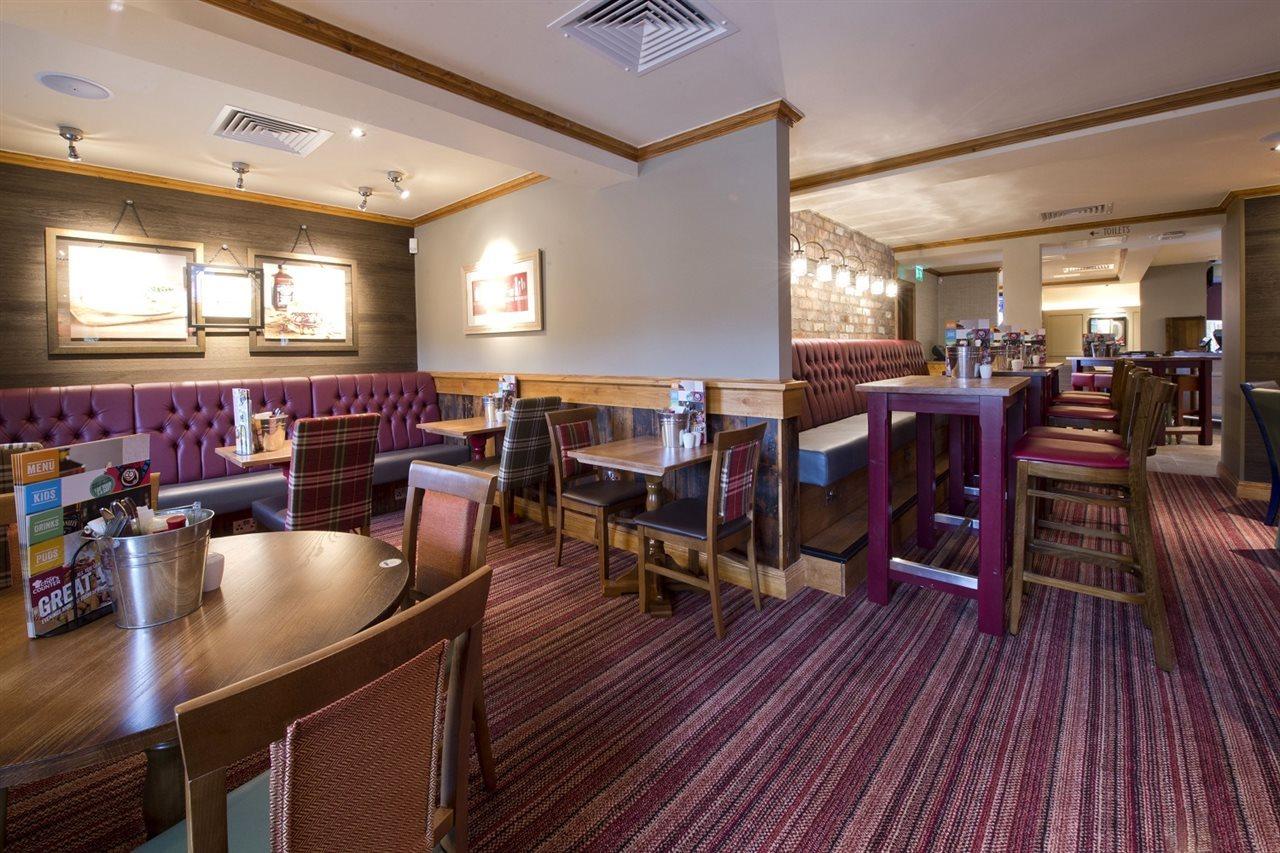 Premier Inn Premier Inn Байдфорд Екстер'єр фото