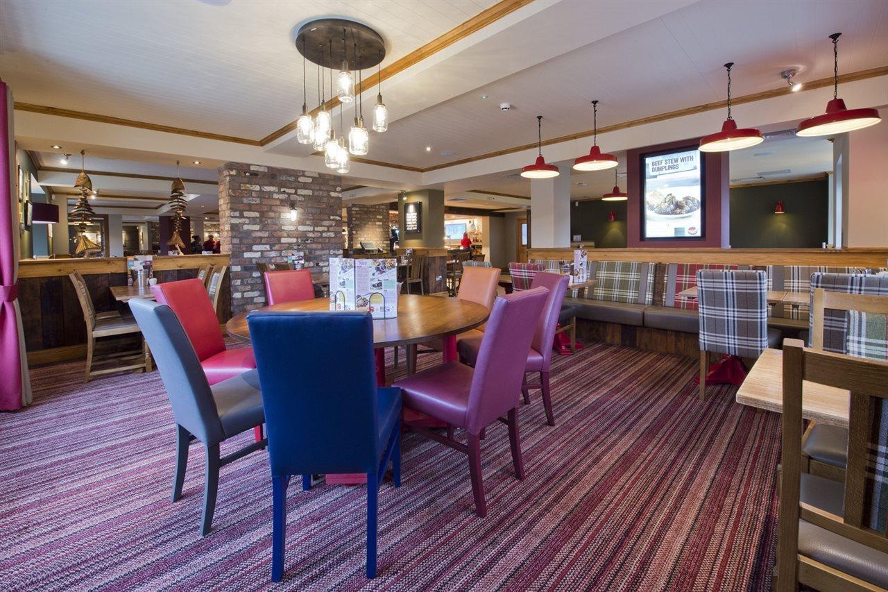 Premier Inn Premier Inn Байдфорд Екстер'єр фото