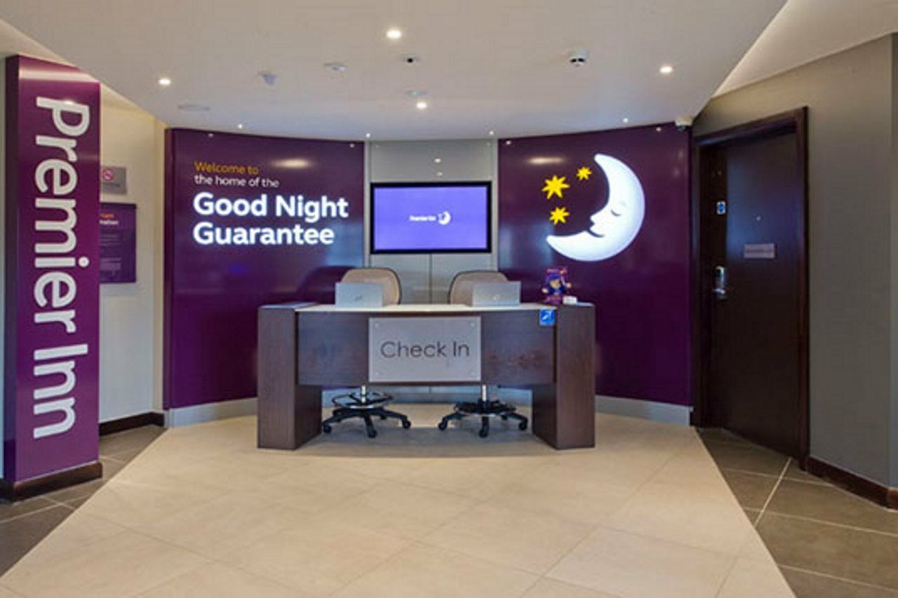 Premier Inn Premier Inn Байдфорд Екстер'єр фото